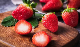 仙仙小草莓吃瓜爆料,娱乐圈惊天大瓜，真相即将揭晓！